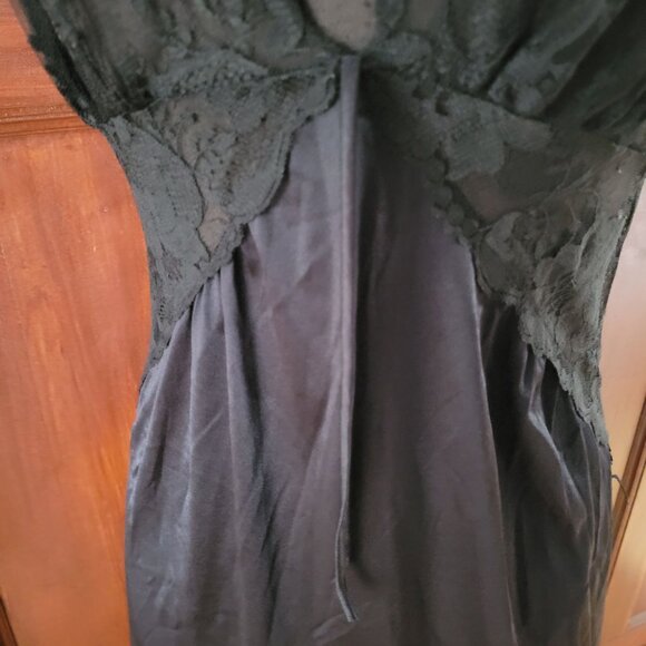 Cacique Black Lace Trim Satin Slip Dress Size M Lingerie Nightwear - Picture 3 of 6